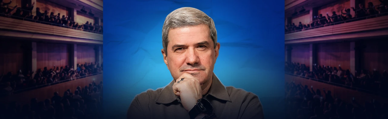Постер Михаил Шахназаров в Кирове