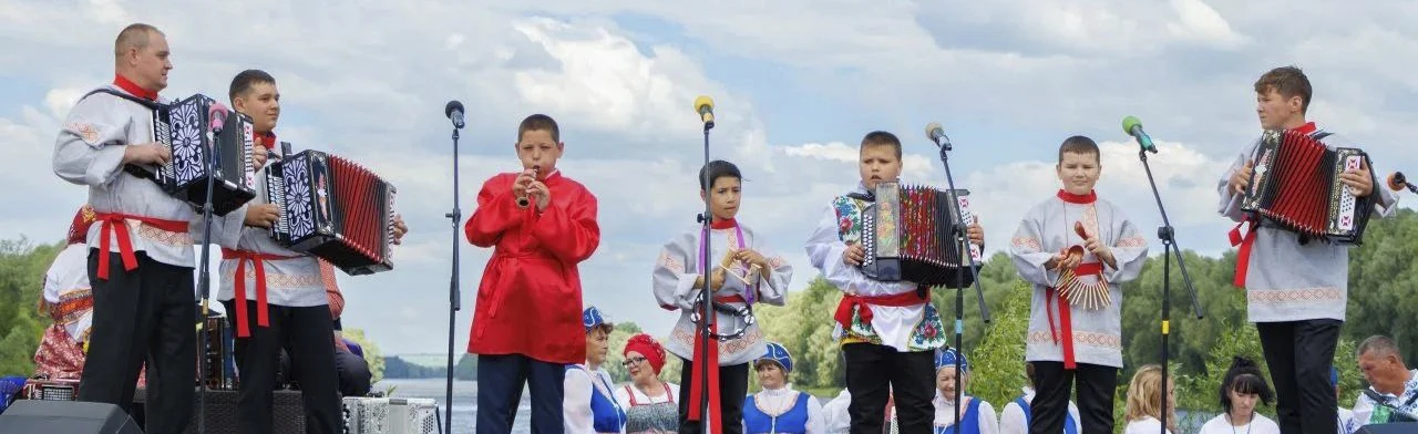 Постер Играй – баян, звени - гармонь и восхищай - аккордеон! Концерт – беседа в Казани