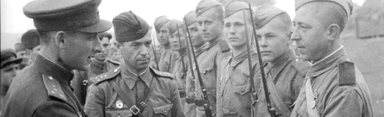Постер Нет имени, есть звание – Солдат. Урок мужества в Саранске