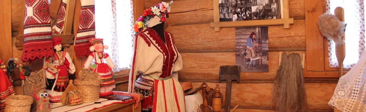 Постер Нескучная осень в Мордовском подворье: Цикл культурно-просветительских мероприятий в Саранске