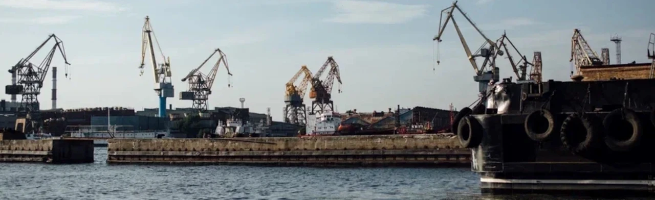 Постер Морской Петербург - через закрытые территории адмиралтейский верфей в Санкт-Петербурге