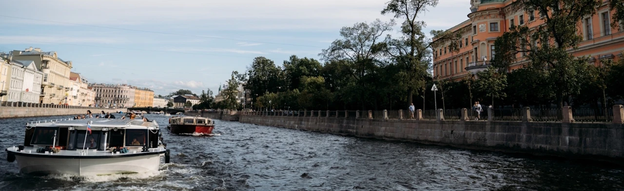 Постер Северная Венеция - вечный город на воде. От Фонтанки по малым каналам центра города в Санкт-Петербурге