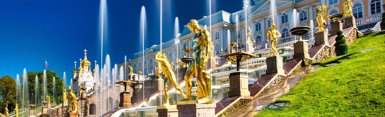 Постер В ПЕТЕРГОФ ИЗ ПЕТЕРБУРГА: БОЛЬШОЙ ДВОРЕЦ, 200 ФОНТАНОВ в Санкт-Петербурге