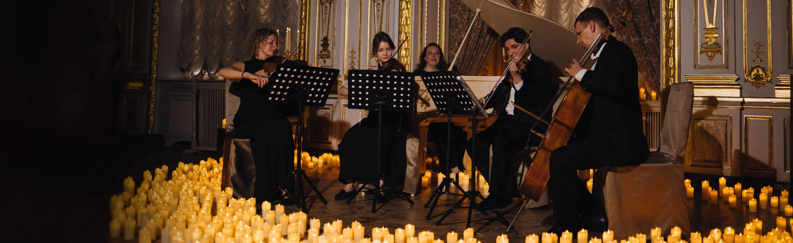 Постер МАГИЯ СВЕЧЕЙ. «QUEEN SYMPHONY». в Санкт-Петербурге