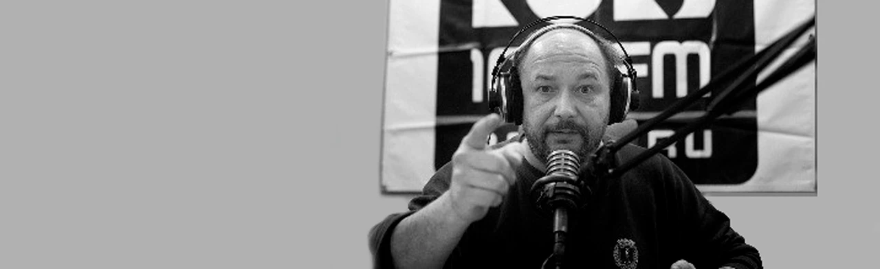 Постер Мегаполис и разводные мосты с Михаилом Яруковым - легендой радио ROKS в Санкт-Петербурге