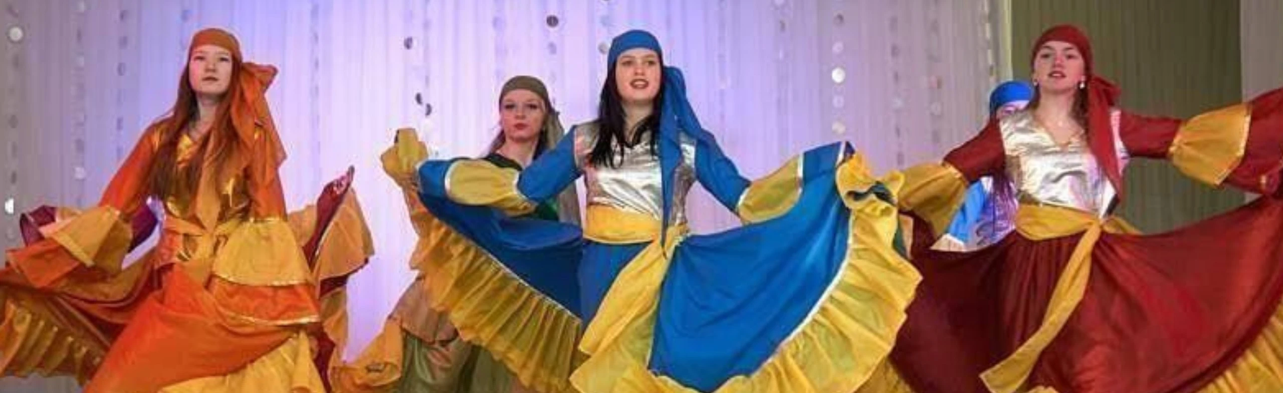 Постер Отчетный концерт хореографического ансамбля "Сувенир" в Владимире