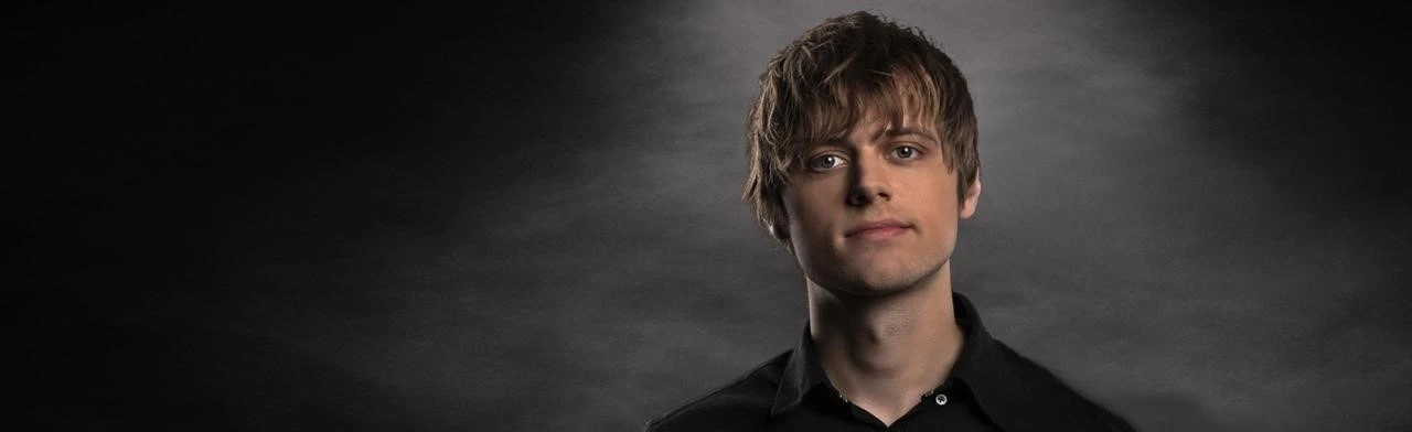 Постер Сольный стендап-концерт Вани Усовича в Архангельске