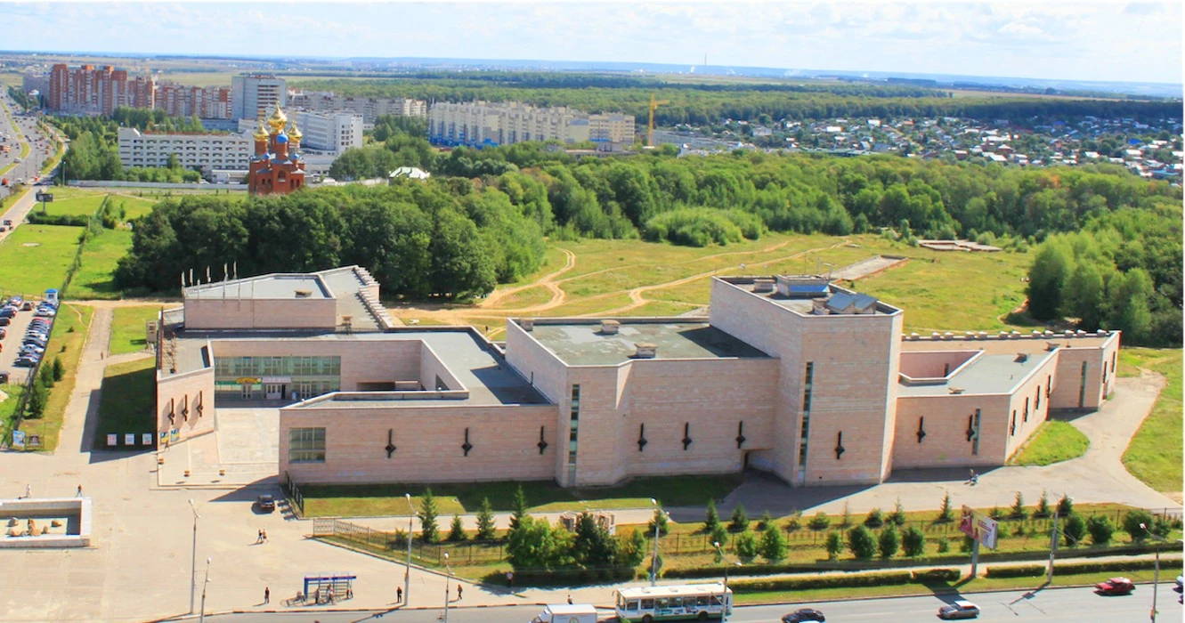 Постер ДК Тракторостроителей