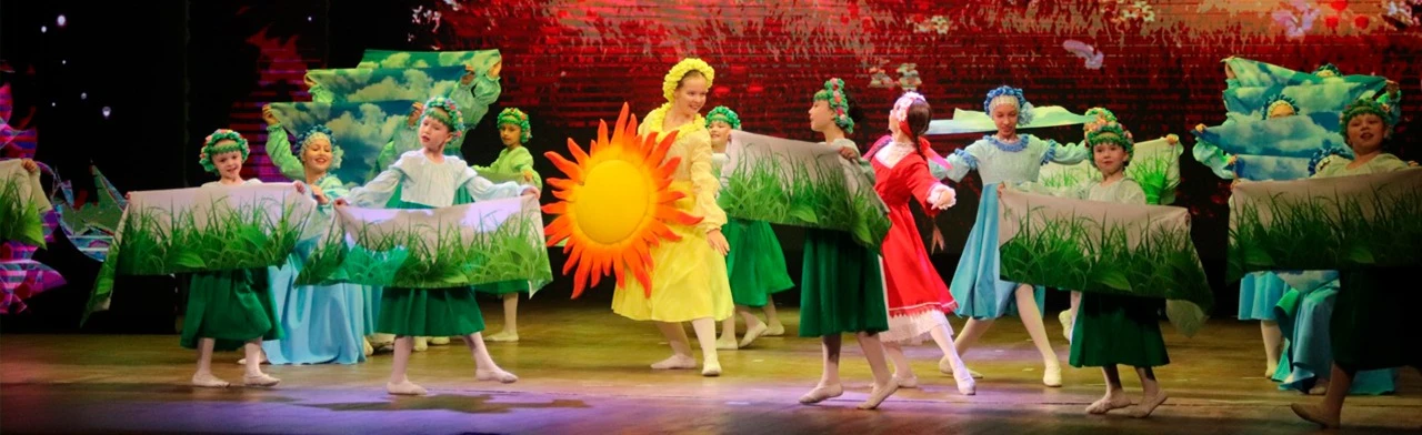 Постер Все для тебя, любимая мама: Праздничный концерт в Чебоксарах