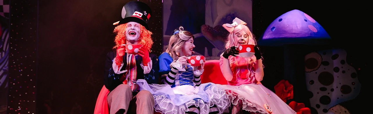 Постер Алиса в стране чудес