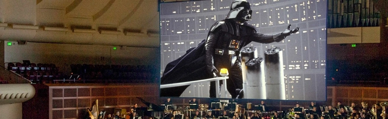 Постер Шоу саундтреков - Россия VS Hollywood с АСО-оркестром