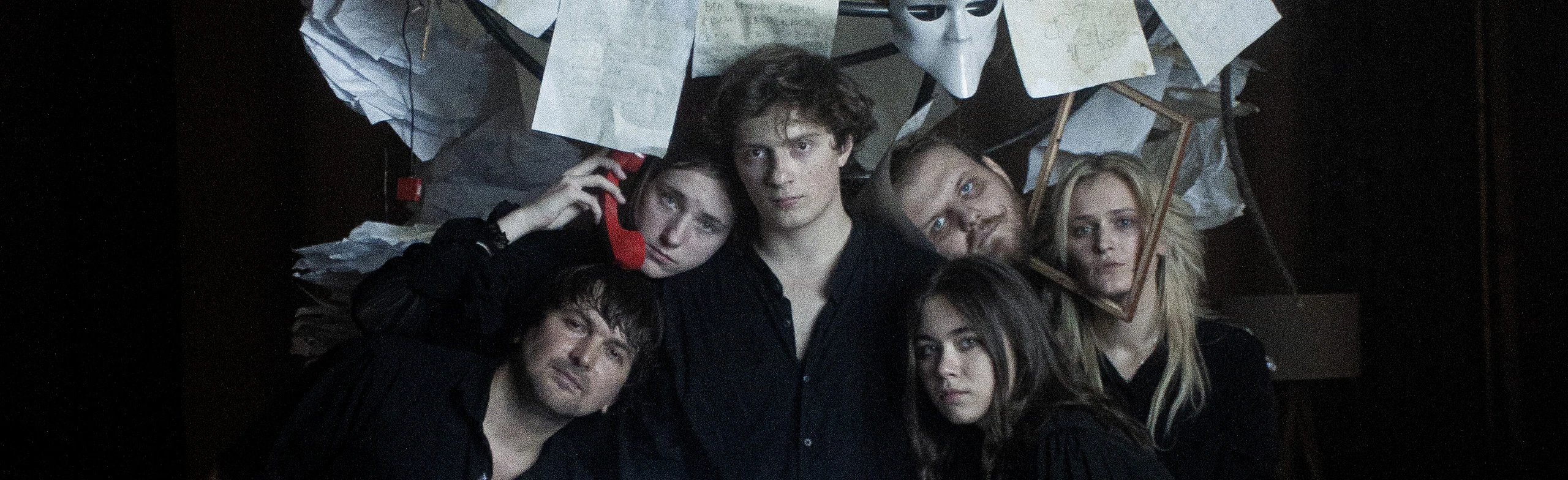 Постер Бонд с кнопкой в Челябинске