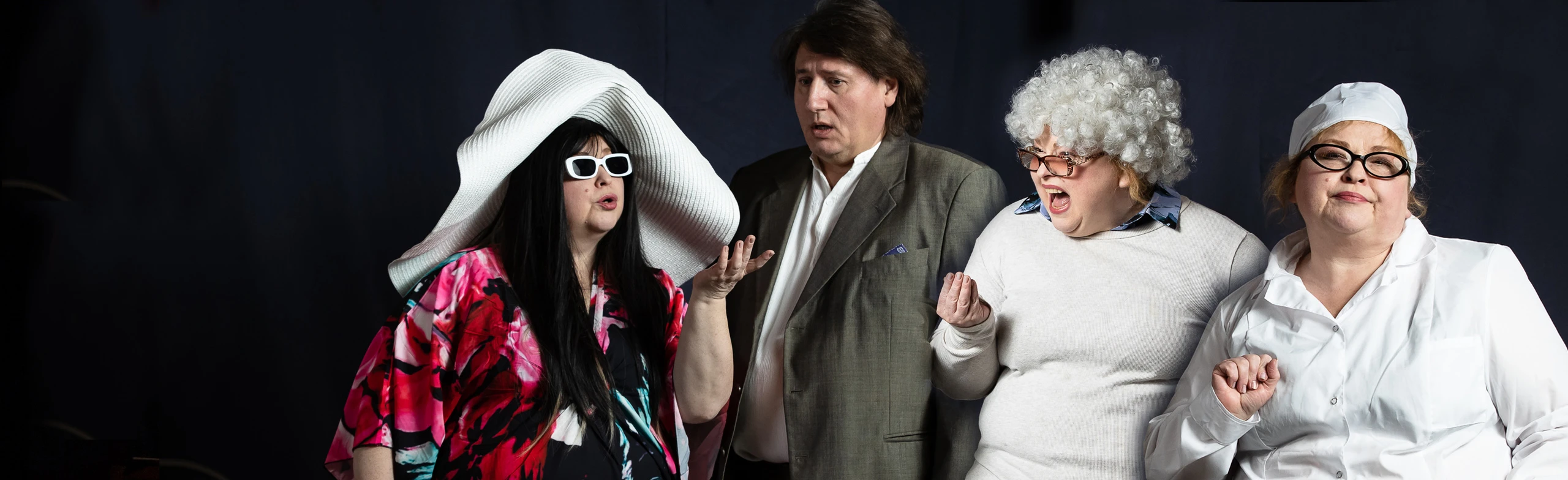 Постер Осторожно! Женщины! в Екатеринбурге