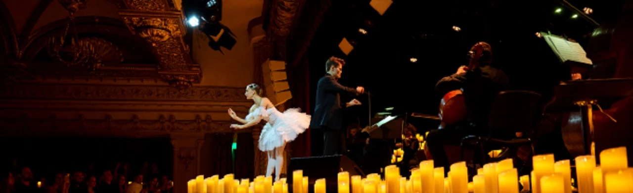 Постер Волшебный свет Рождества. Lumisfera и 3000 свечей в Екатеринбурге