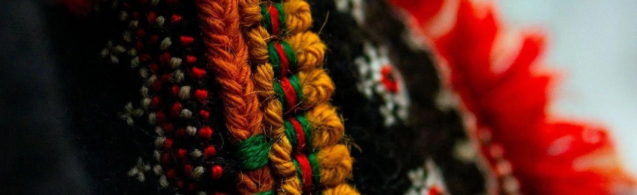 Постер Пояс в культуре этноса: Выставочный проект из собрания Российского этнографического музея