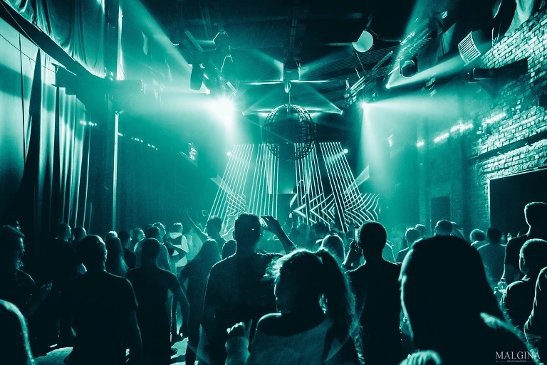 Постер Клуб Фабрика