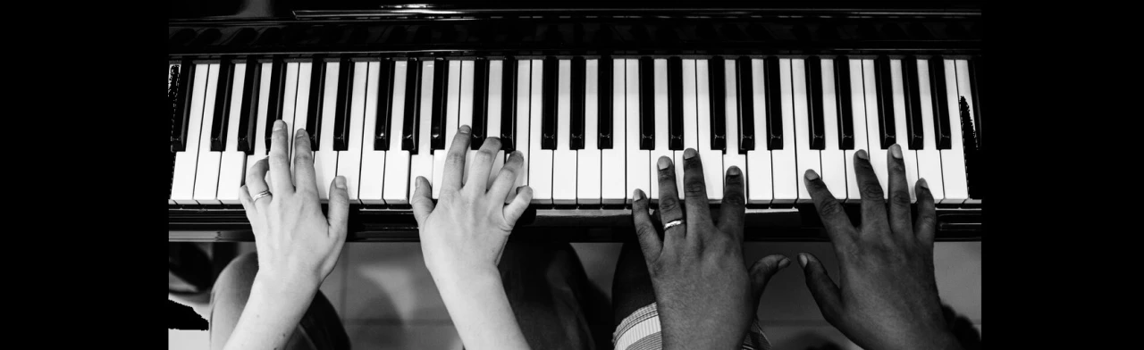 Постер Фортепианная игра для начинающих. Мастер-класс в Екатеринбурге