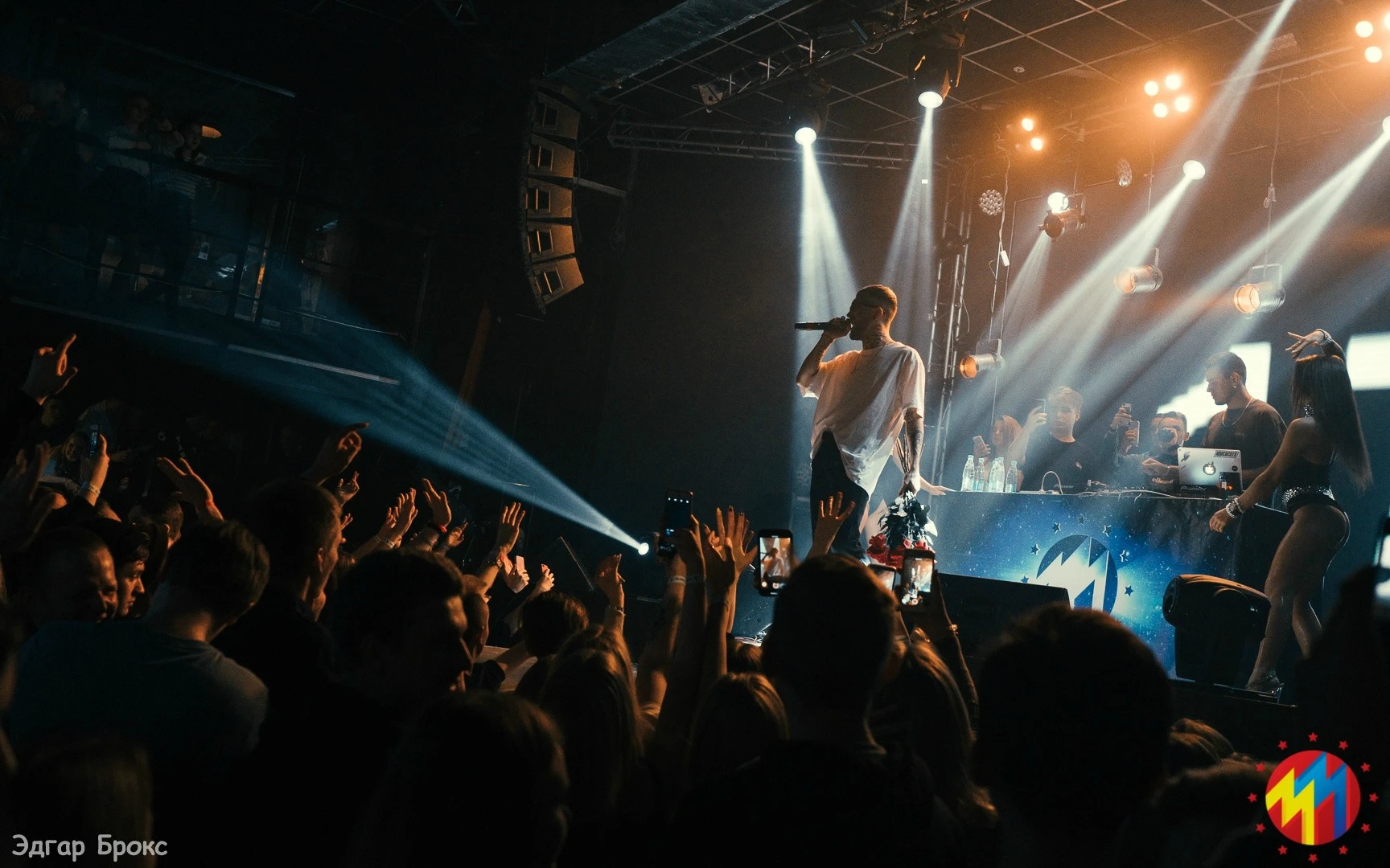 Постер Клуб М33