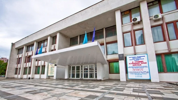 Постер Дворец Искусств