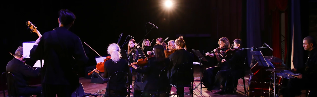 Постер 20 лет спустя