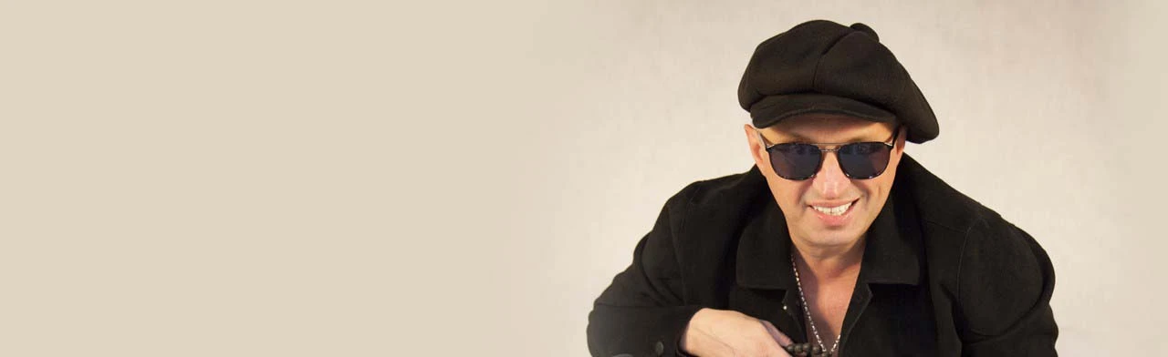 Постер Мафик