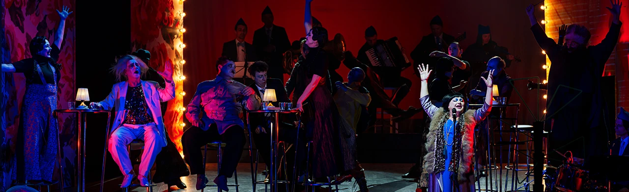 Постер Самоубийца в Красноярске