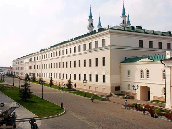 Постер Центр "Эрмитаж-Казань" в Казани