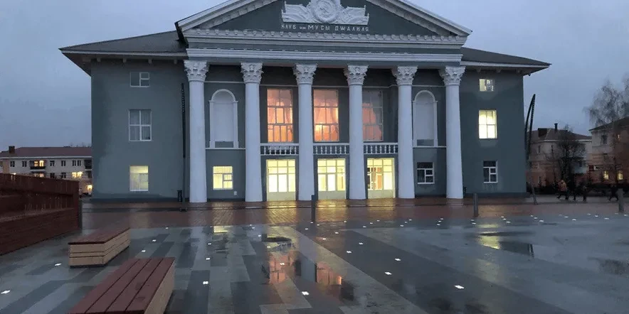 Постер ДК им. М. Джалиля г.Бавлы в Казани