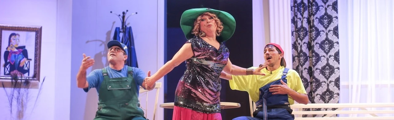 Постер Удивительное представление / Волла Тамаша