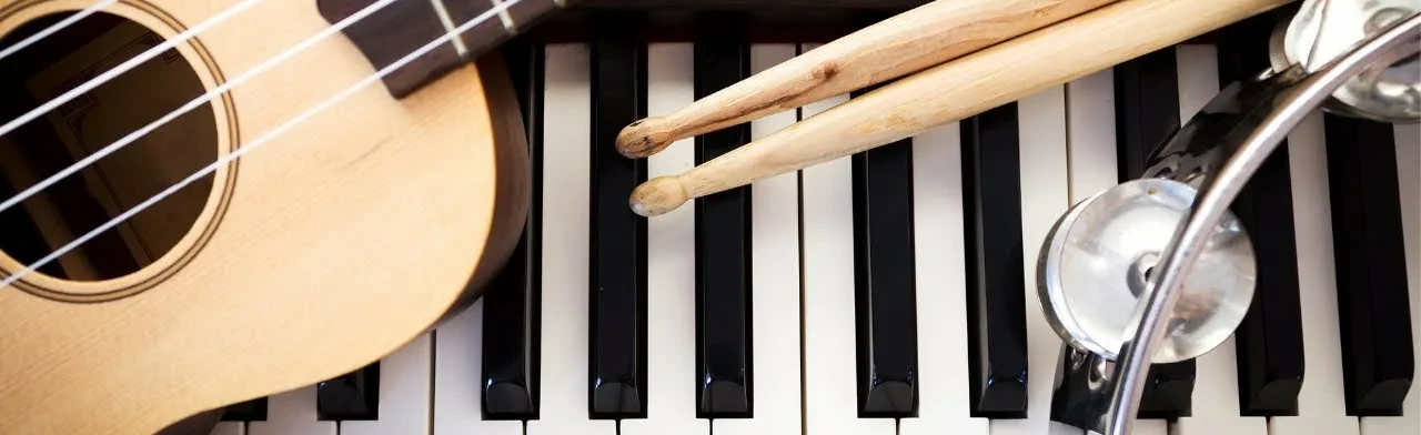 Постер Мастер-класс «В мир музыкальных инструментов»