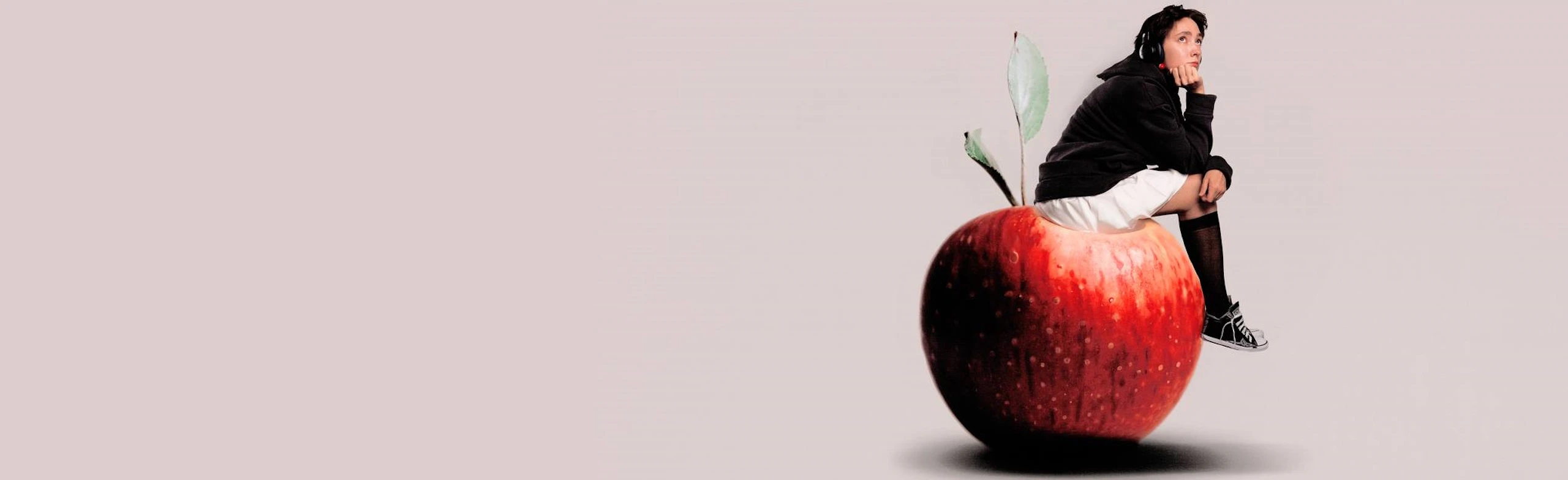 Постер Табу в Москве