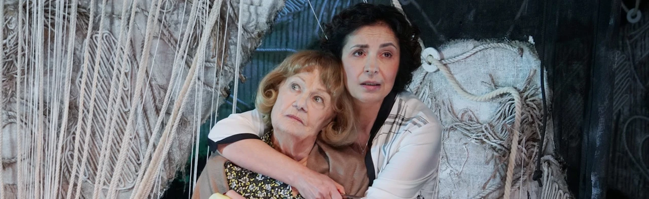 Постер Жаркое ковидное лето в Москве