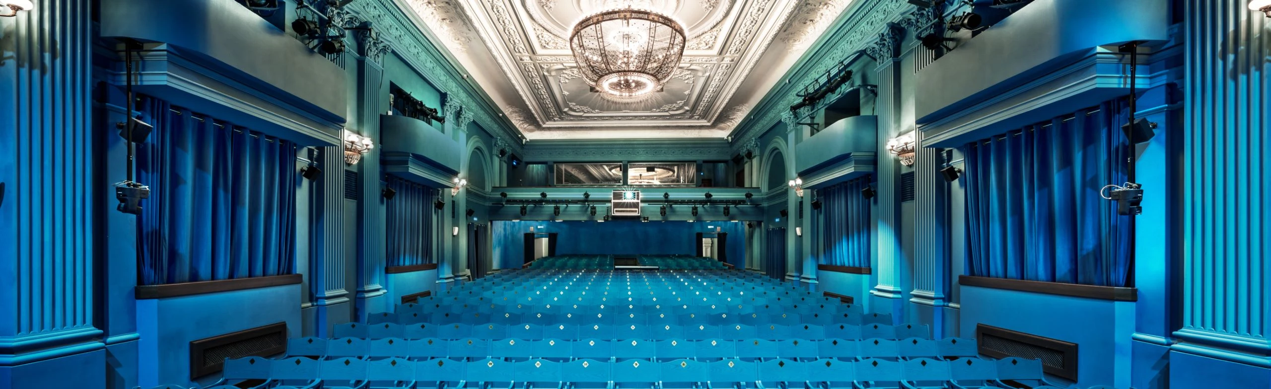 Постер Театр на Бронной