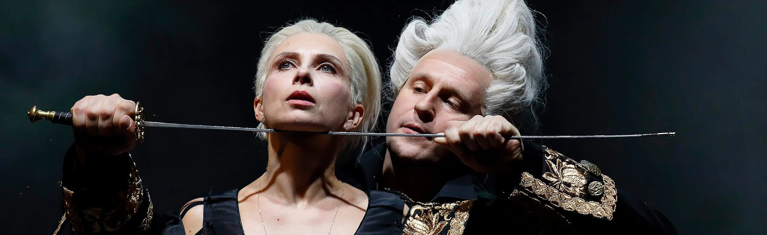 Постер Опасные связи в Москве