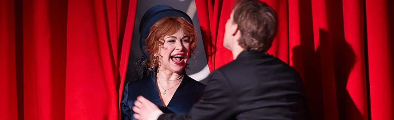 Постер На всякого мудреца довольно простоты в Москве