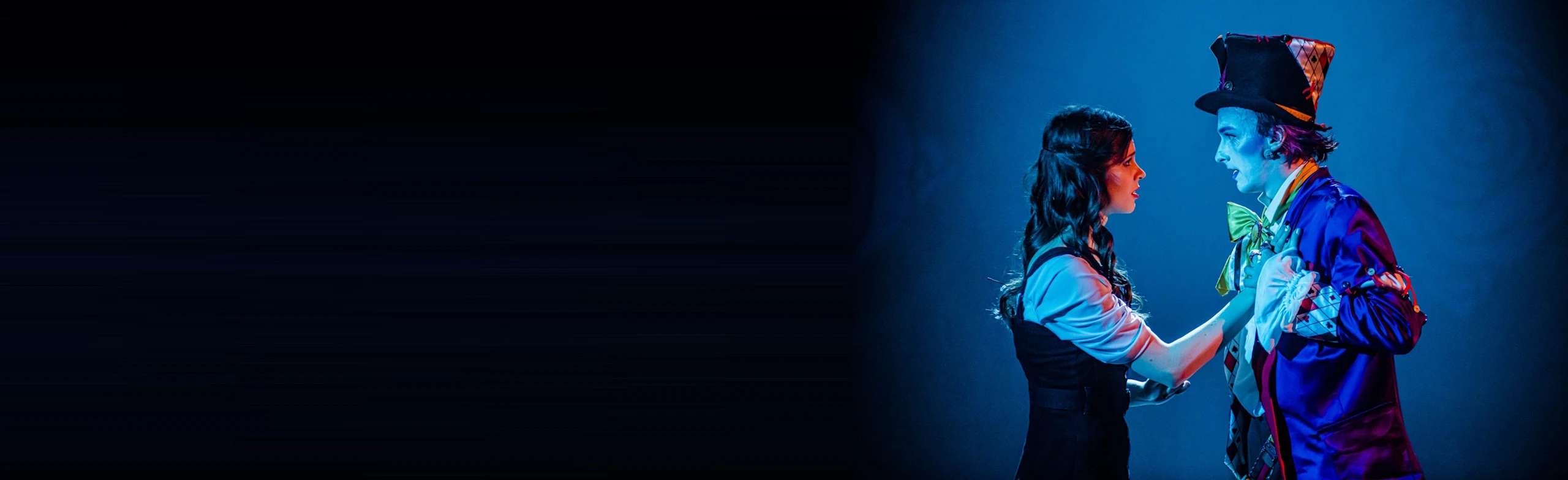 Постер Алиса в стране чудес в Москве