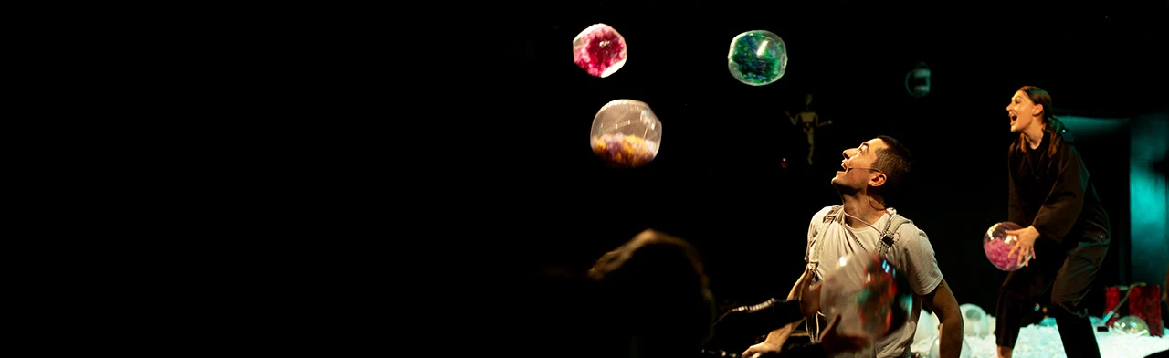 Постер Чёрная курица в Москве