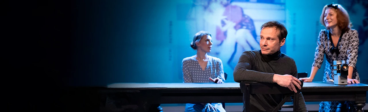 Постер Обычный конец света в Москве