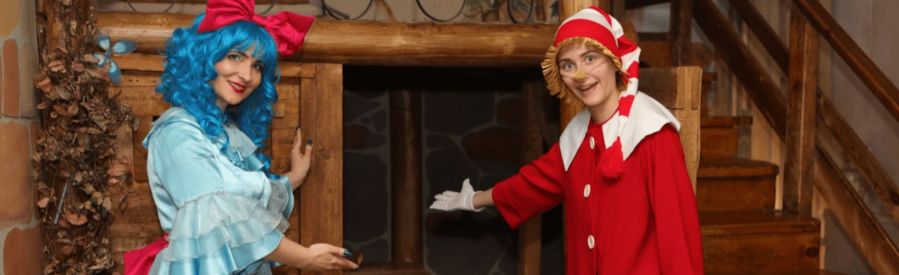 Постер Буратино и Мальвина встречают гостей в Москве