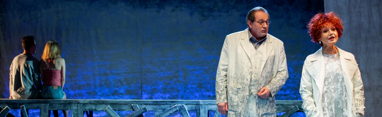 Постер СтароМодная комедия в Москве