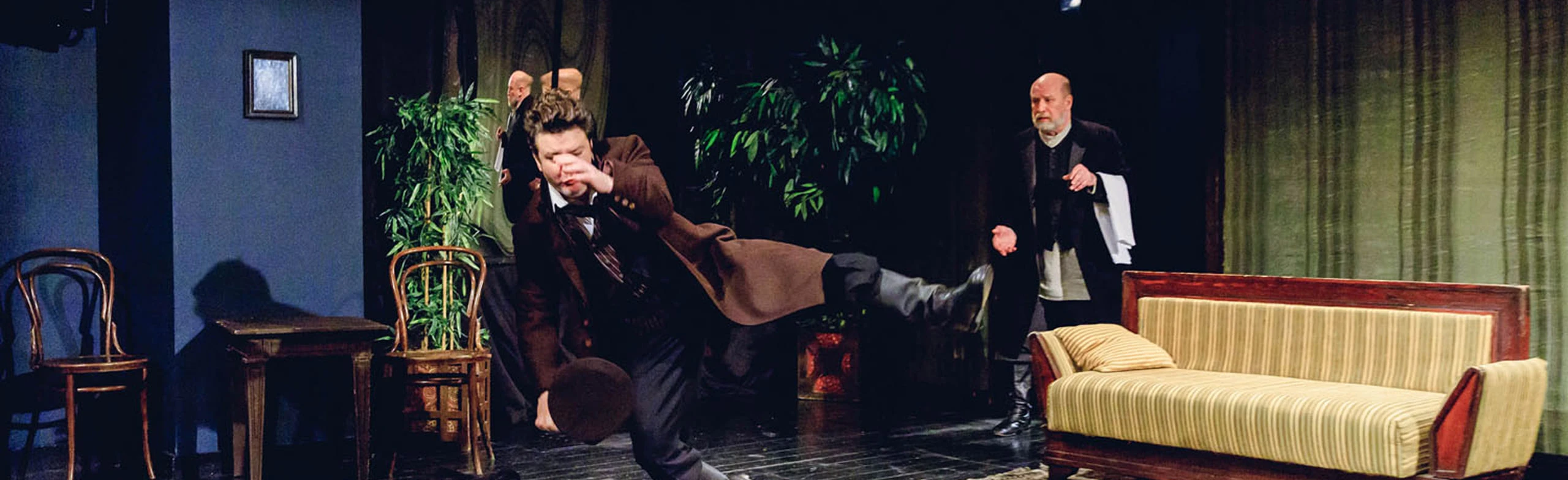 Постер Маленькие комедии Чехова в Москве