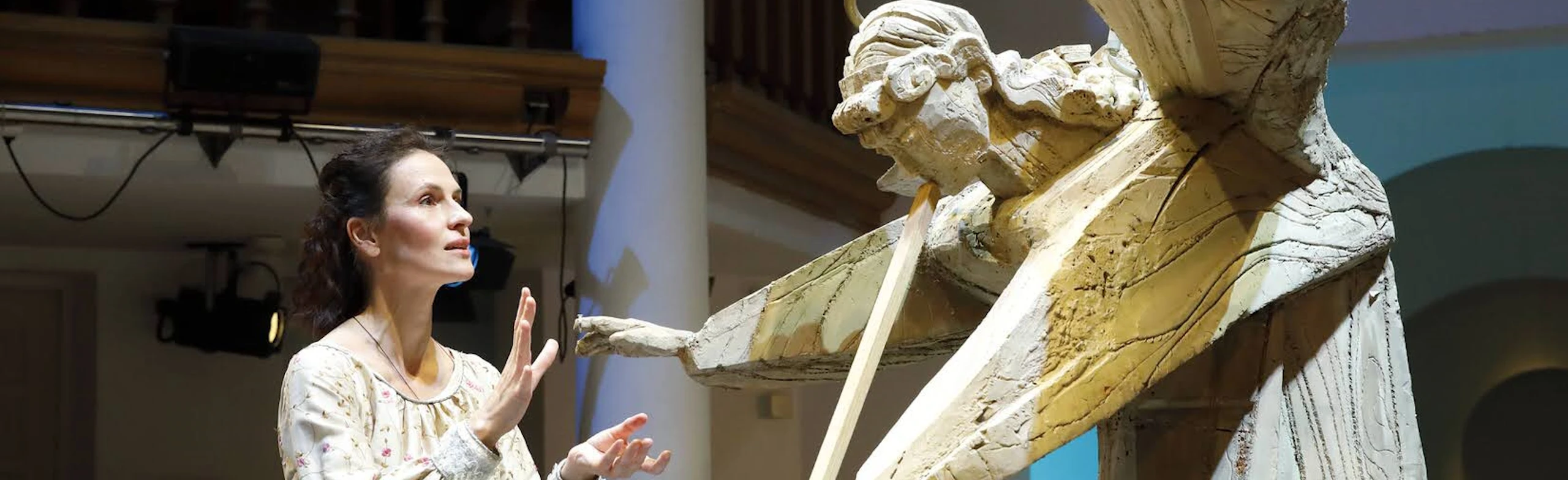 Постер Каменный ангел в Москве