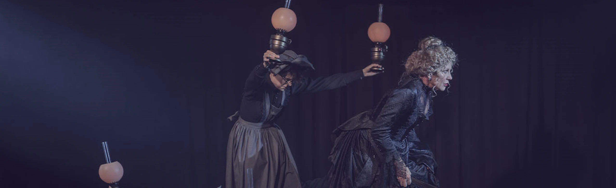 Постер Медведь в Москве