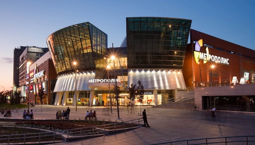 Постер площадки ТЦ "Метрополис"