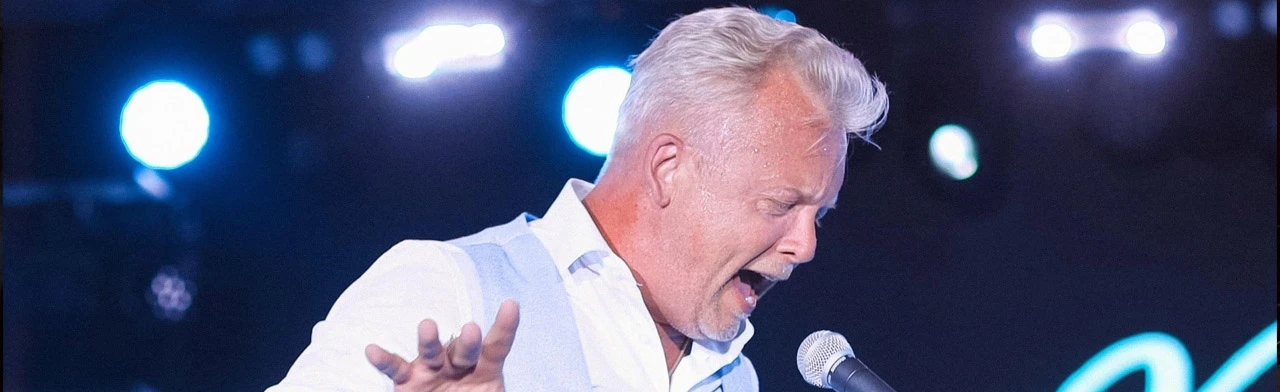 Постер Денис Мажуков