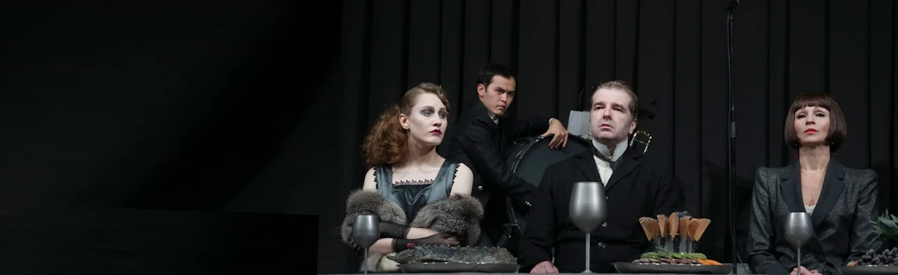 Постер Самоубийца в Москве