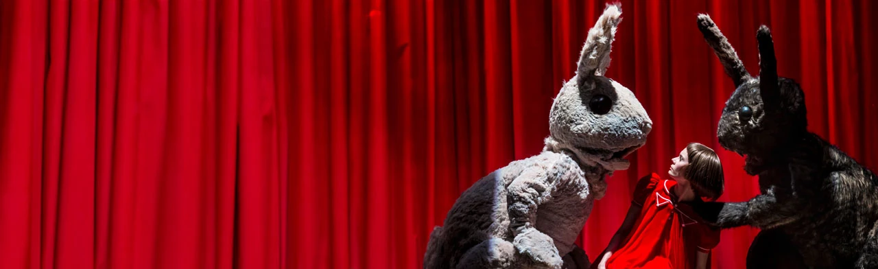 Постер Беги, Алиса, беги в Москве