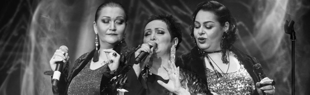 Постер Три Курочки в Москве