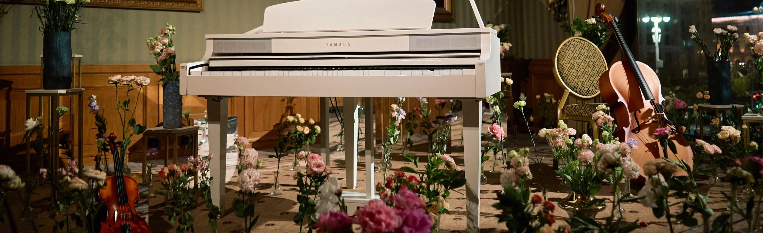 Постер В цветах. Шедевры классики в Отеле «Националь»