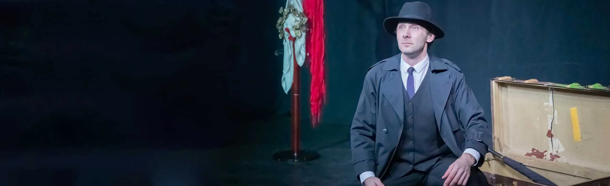 Постер Воспоминания из старого чемодана в Москве